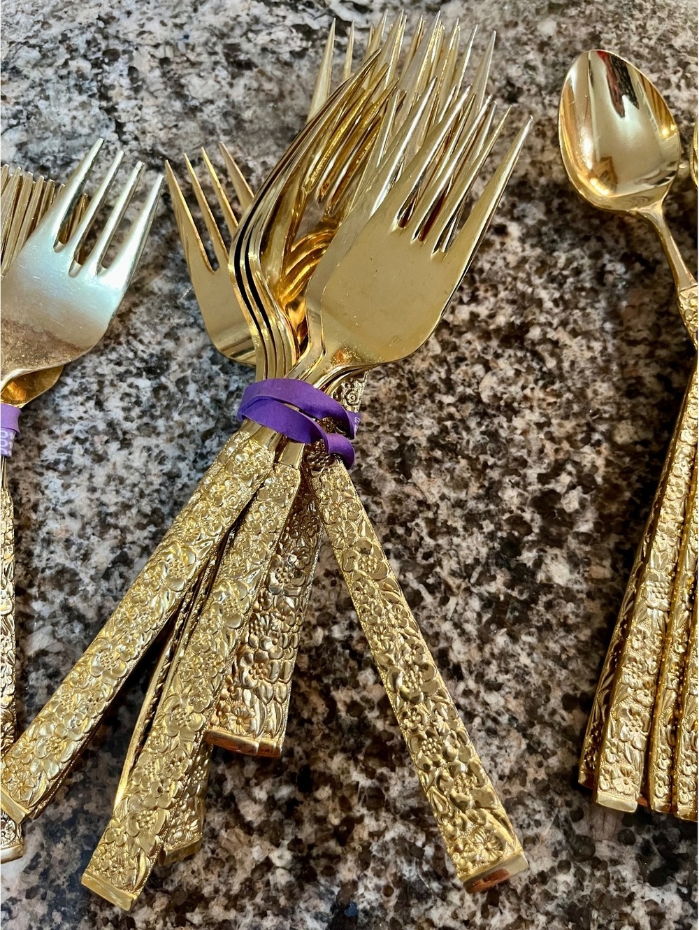 John Hull 23 Karat Gold Plated Stainless Steel Flatware Set - Picture 9 of 9